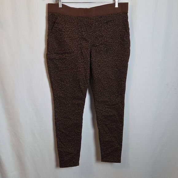 No Boundaries Cheetah Print Pants - Picture 1 of 10